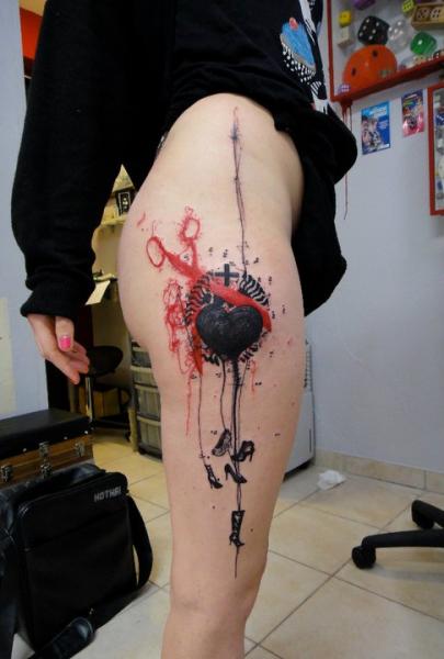 Scheren Herz Seite Abstrakt Tattoo von Xoïl