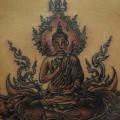 tatuaje Buda Espalda Religioso por Dejavu Tattoo Studio
