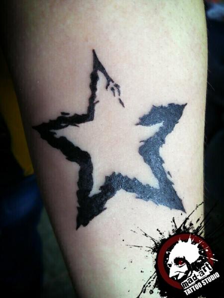 Arm Star Tattoo by Mad-art Tattoo