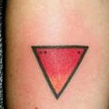 tatuaje Brazo Triángulo por Mad-art Tattoo