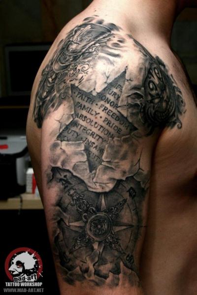 Shoulder Star Compass 3d Tattoo by Mad-art Tattoo