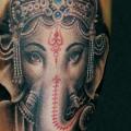 tatuaje Brazo Religioso Ganesh por Da Silva Tattoo
