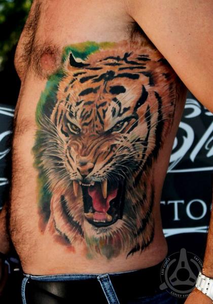 Realistische Seite Tiger Tattoo von Led Coult