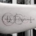 Arm Abstrakt tattoo von Dr Woo