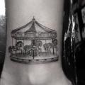 tatuaje Brazo Carrusel por Dr Woo