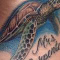 Realistische Schildkröte tattoo von Tattooed Theory