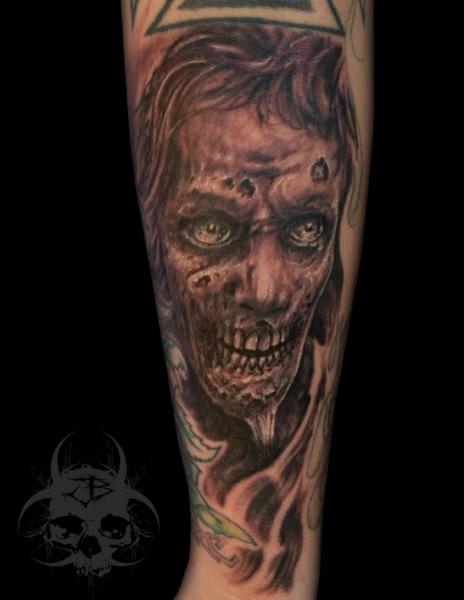 Tatuaje Brazo Zombi por Jeremiah Barba
