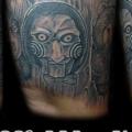 tatuaje Brazo Oso Saw por 88Ink-Blood Tattoo Studio