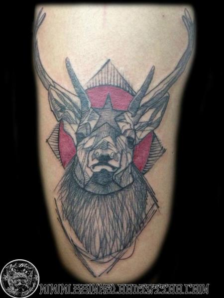 Tatuaggio Braccio Cervo di 88Ink-Blood Tattoo Studio