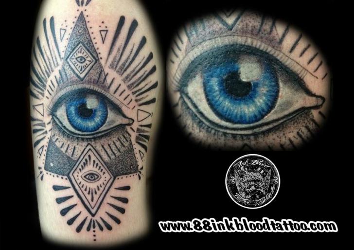 รอยสัก ตา พระเจ้า โดย 88Ink-Blood Tattoo Studio