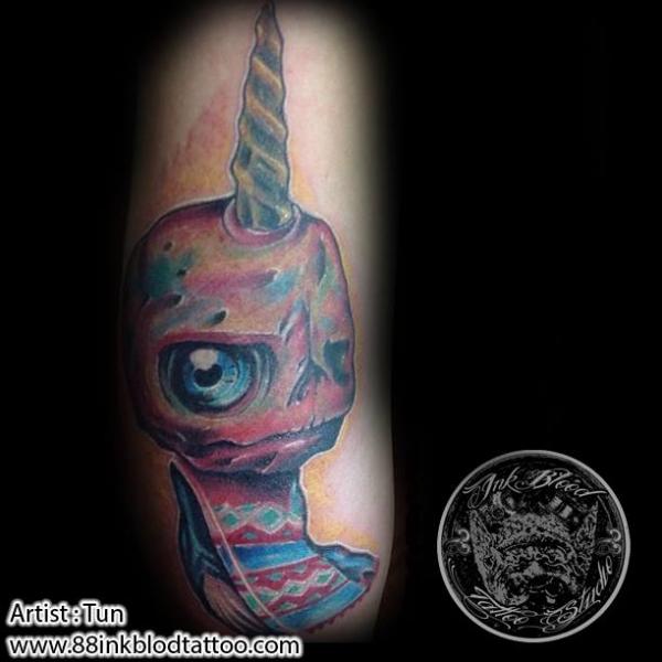 Tatuaje Monstruo Unicornio por 88Ink-Blood Tattoo Studio