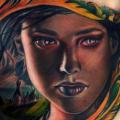 tatuaje Retrato Pecho Mujer por Johnny Smith Art