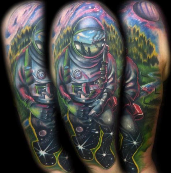 Schulter Astronaut Tattoo von Johnny Smith Art