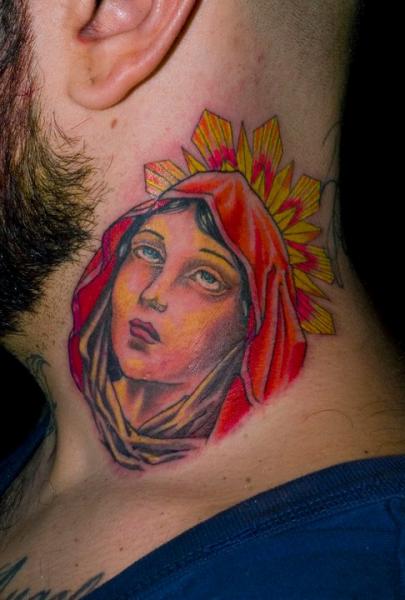 Tatuaje Religioso Cuello por Kings Avenue