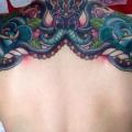 Schulter Old School Blumen Rücken Oktopus tattoo von Chopstick Tattoo