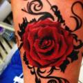 tatuaje Brazo Realista Rosa por Blancolo Tattoo
