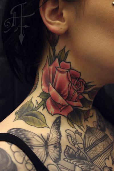 Tatuaggio Fiore Collo di Antony Tattoo