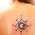tatuaż Plecy Tribal przez Dr Mortiis Tattoo Clinic