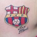 tatuaje Pecho Logo Barcelona por Dr Mortiis Tattoo Clinic