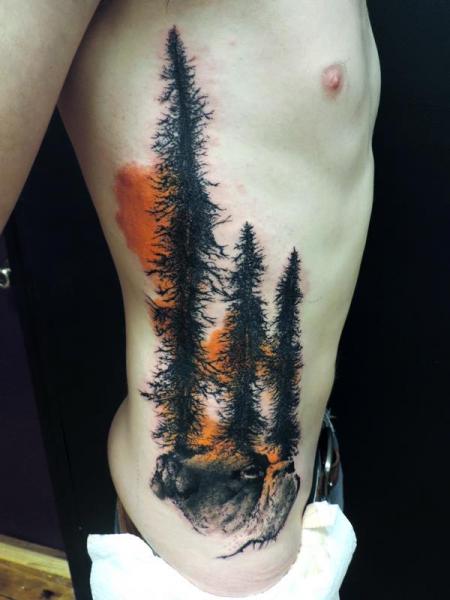 Tatuaż Bok Drzewo przez Toko Lören Tattoo
