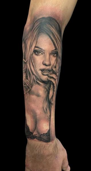 Arm Realistic Women Tattoo by Underworld Tattoo Supplies