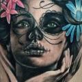 tatuaje Cráneo mexicano Muslo por Underworld Tattoo Supplies