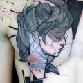 tatuaje Pecho Mujer Abstracto por Jan Mràz