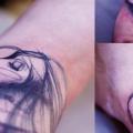 Porträt Fuß Dotwork tattoo von Dead Romanoff Tattoo
