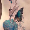 Seite Schmetterling Abstrakt Aquarell tattoo von Dead Romanoff Tattoo