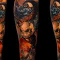 tatuaje Brazo Fantasy Tim Burton por Piranha Tattoo Studio