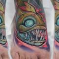 tatouage Pied Poisson par Piranha Tattoo Studio