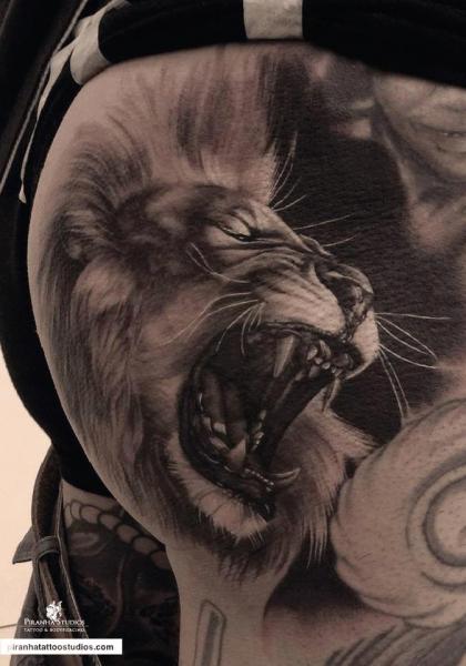 Realistische Löwen Tattoo von Piranha Tattoo Studio