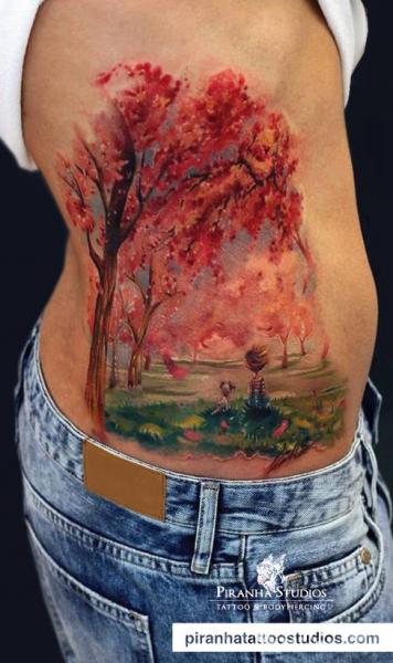 รอยสัก ด้านข้าง ต้นไม้ โดย Piranha Tattoo Studio