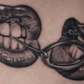 tatuaggio Braccio Realistici Labbro Bocca di Pete the Thief