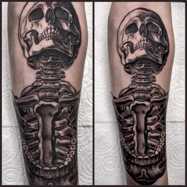 Tatuaje Brazo Esqueleto por Pete the Thief