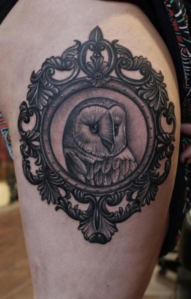 Owl Medallion Thigh Tattoo by Pete the Thief