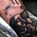 tatuaje Brazo Mujer Lobo por Drew Apicture