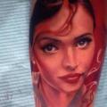 tatuaje Brazo Retrato Realista Mujer por Samuel Potuček Tattoo