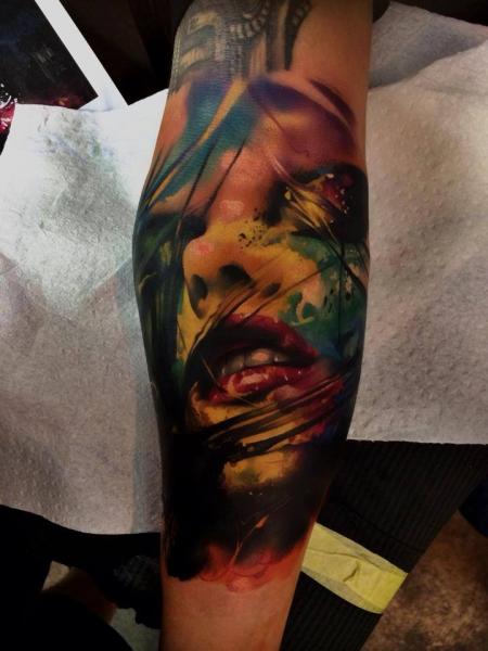 Arm Frauen Aquarell Tattoo Von Samuel Potucek Tattoo