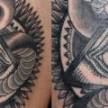 tatuaje Serpiente Dios por Last Angels Tattoo