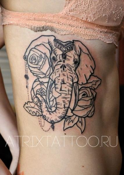 Tatuaggio Fianco Elefante di Atrixtattoo