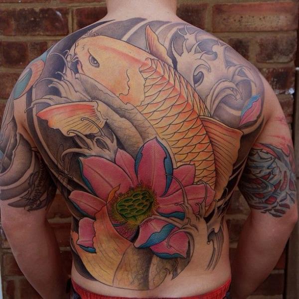 Tatuagem Flor Japonesas Costas Carpa Koi por White Rabbit Tattoo