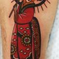 tatuaje Brazo Geisha por Chapel Tattoo