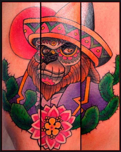 Tatuaje Fantasy Mono por Chapel Tattoo