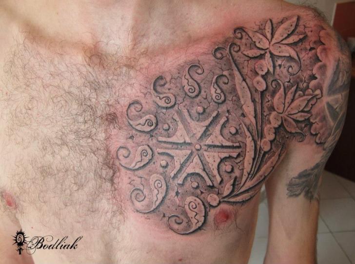 Tatuagem Fantasia Peito por Bodliak Tattoo
