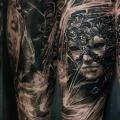 tatuaggio Braccio Realistici Maschera di Domantas Parvainis