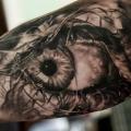 Arm Realistic Eye tattoo by Domantas Parvainis