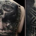 tatuaje Retrato Cráneo Espalda por Redberry Tattoo