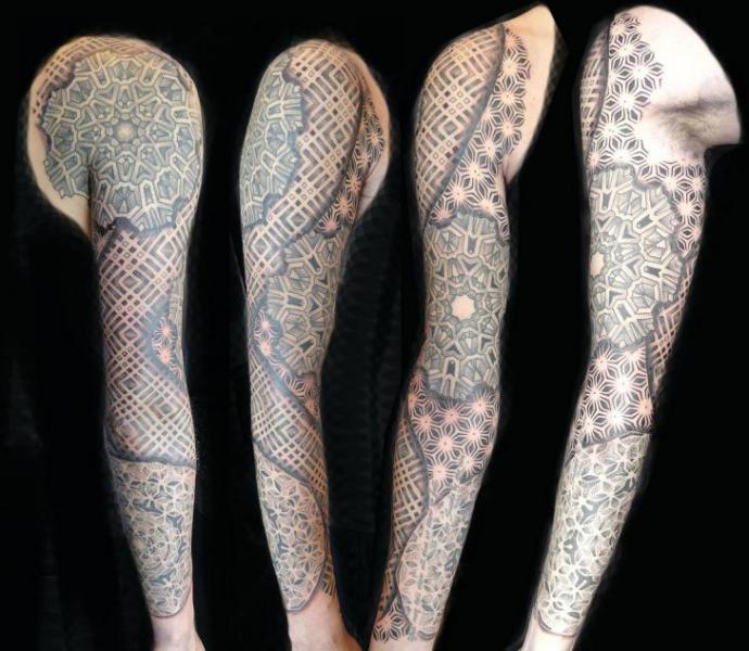Dotwork Sleeve Tattoo von Fade Fx Tattoo