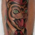 New School Bein Katzen tattoo von Pat Whiting